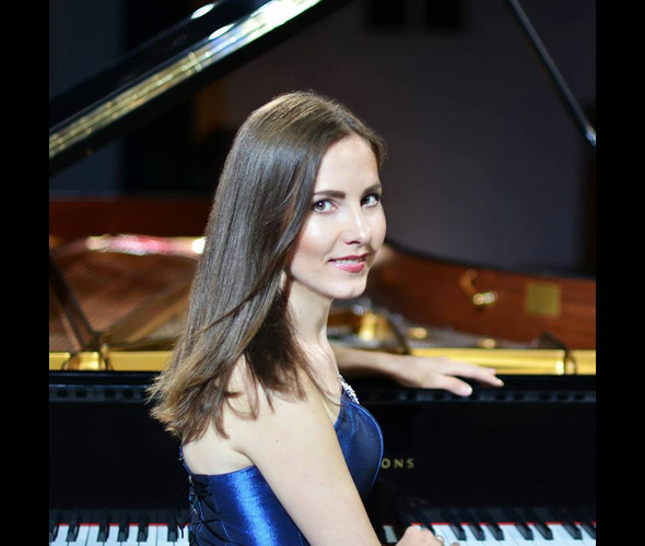 Arkhangelskaya Yulia (piano)